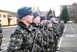 Строковики, в тому числі з Житомирщини, не беруть участь в АТО, - Міноборони
Строковики, в тому числі з Житомирщини, не беруть участь в АТО, - Міноборони