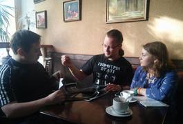 "Геометрія статі": Житомирський центропупізм поета Климчука і творчість художника Ракова. Інтерв'ю
"Геометрія статі": Житомирський центропупізм поета Климчука і творчість художника Ракова. Інтерв'ю