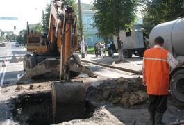 Як біля університету Франка водогін ремонтували
Як біля університету Франка водогін ремонтували