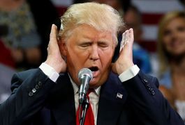 Трамп ігнорує Україну
Трамп ігнорує Україну
