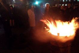 "Бочка горить, віче почалось": У Житомирі третя річниця Революції Гідності
"Бочка горить, віче почалось": У Житомирі третя річниця Революції Гідності