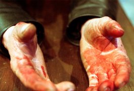 У Житомирі 59-річний чоловік вбив дружину, а потім намагався накласти на себе руки
У Житомирі 59-річний чоловік вбив дружину, а потім намагався накласти на себе руки