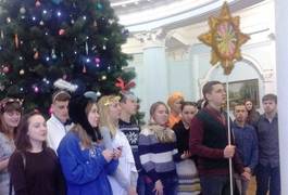 До чиновників міської ради Житомира прийшли щедрівники з усієї України
До чиновників міської ради Житомира прийшли щедрівники з усієї України