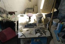 У Житомирі в гаражі нелегально обробляли напівдорогоцінне каміння
У Житомирі в гаражі нелегально обробляли напівдорогоцінне каміння