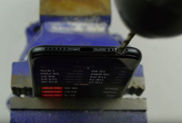 Власники iPhone 7 свердлять дірки в гаджетах, щоб слухати музику
Власники iPhone 7 свердлять дірки в гаджетах, щоб слухати музику