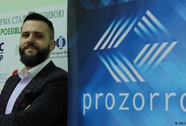 Чиновники та ProZorro, або хто не хоче добровільно економити на закупівлі
Чиновники та ProZorro, або хто не хоче добровільно економити на закупівлі