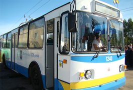 Житомирські тролейбуси 2,5 години працюватимуть безкоштовно
Житомирські тролейбуси 2,5 години працюватимуть безкоштовно