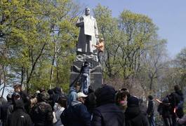 Нацкорпус у Києві виступив за український дух
Нацкорпус у Києві виступив за український дух