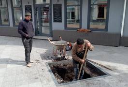 Михайлівську готують до посадки сакур. Фото
Михайлівську готують до посадки сакур. Фото