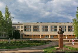 Без аукціону. У Житомирі ліцей віддав півторамільонний ремонт спортивного майданчика киянину
Без аукціону. У Житомирі ліцей віддав півторамільонний ремонт спортивного майданчика киянину