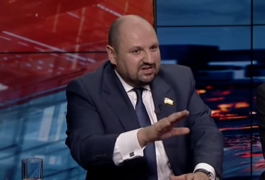 За подвійне громадянство своїх людей мають відповідати лідери політсил - Розенблат
За подвійне громадянство своїх людей мають відповідати лідери політсил - Розенблат
