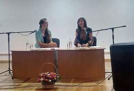 Марія Хімич: "Українці достойні кращого"
Марія Хімич: "Українці достойні кращого"