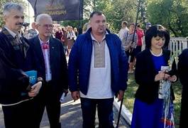 Максим Вілівчук на "Олевській республіці": "Ми маємо власну історію, написану кров'ю земляків, які боролись за Україну"
Максим Вілівчук на "Олевській республіці": "Ми маємо власну історію, написану кров'ю земляків, які боролись за Україну"