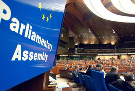 ПАРЄ далі дивує: ухвалила досить неоднозначне рішення щодо закону про освіту в Україні
ПАРЄ далі дивує: ухвалила досить неоднозначне рішення щодо закону про освіту в Україні