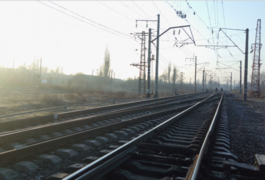 У Бердичеві товарний поїзд на смерть збив чоловіка
У Бердичеві товарний поїзд на смерть збив чоловіка