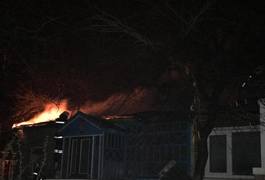 "Чорна п’ятниця": у Житомирі горів двоповерховий будинок. Фото