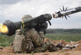 Не Джавелінами єдиними
Не Джавелінами єдиними